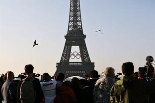 图片报：巴黎可能今夏出售哈维-西蒙斯，要价6000万欧元